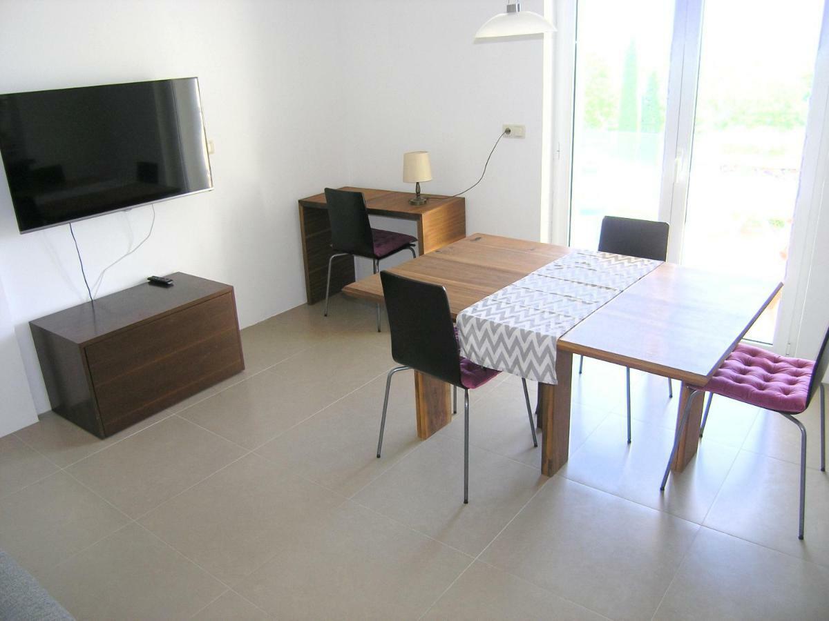 Apartman Kucer クルク エクステリア 写真