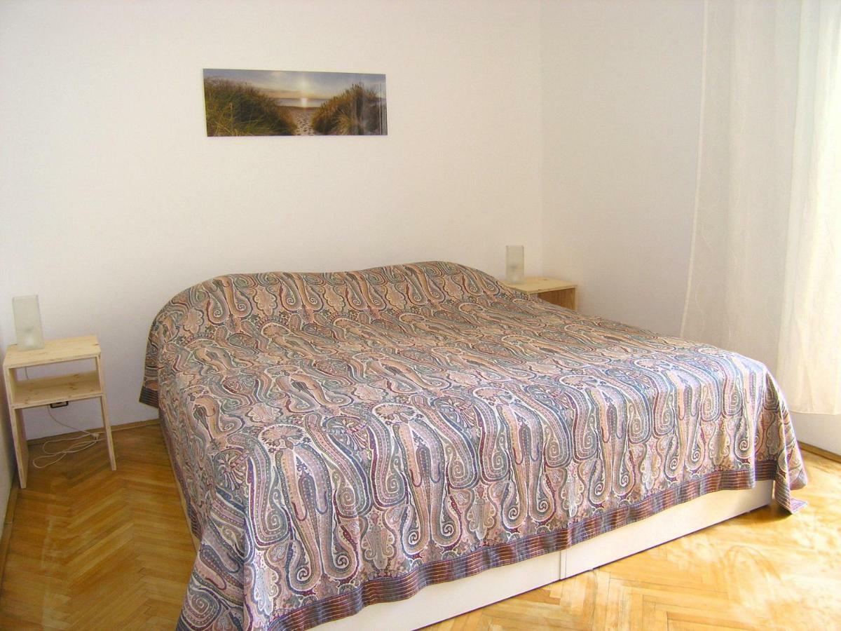 Apartman Kucer クルク エクステリア 写真